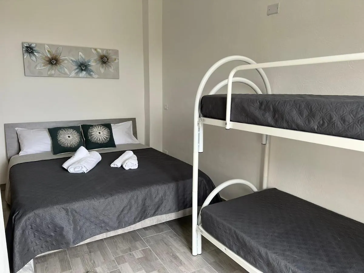 Il Melograno Bed & Breakfast Carini İtalya